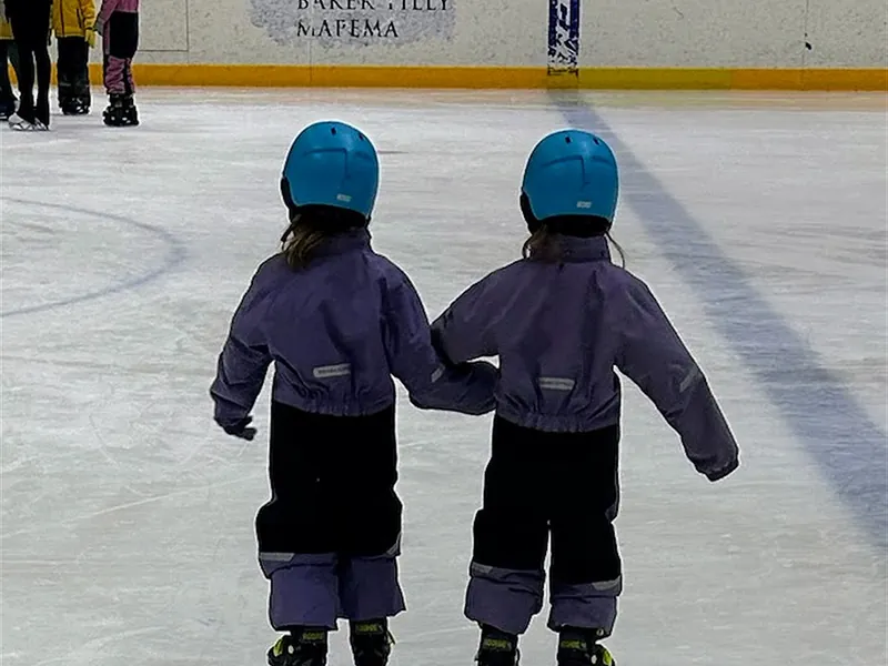 Skridskoskola på Konståkningsklubben Sollentuna