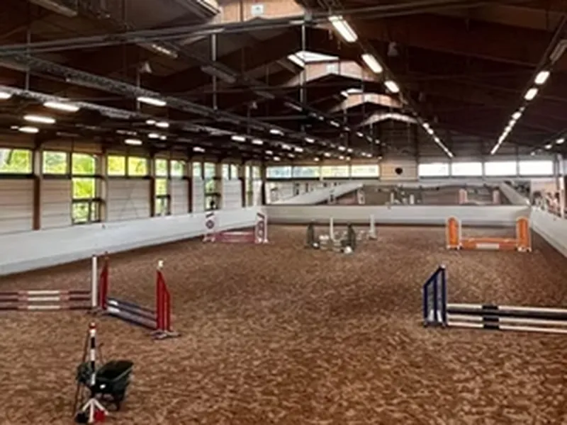 Rida hos Enskede Ridskola