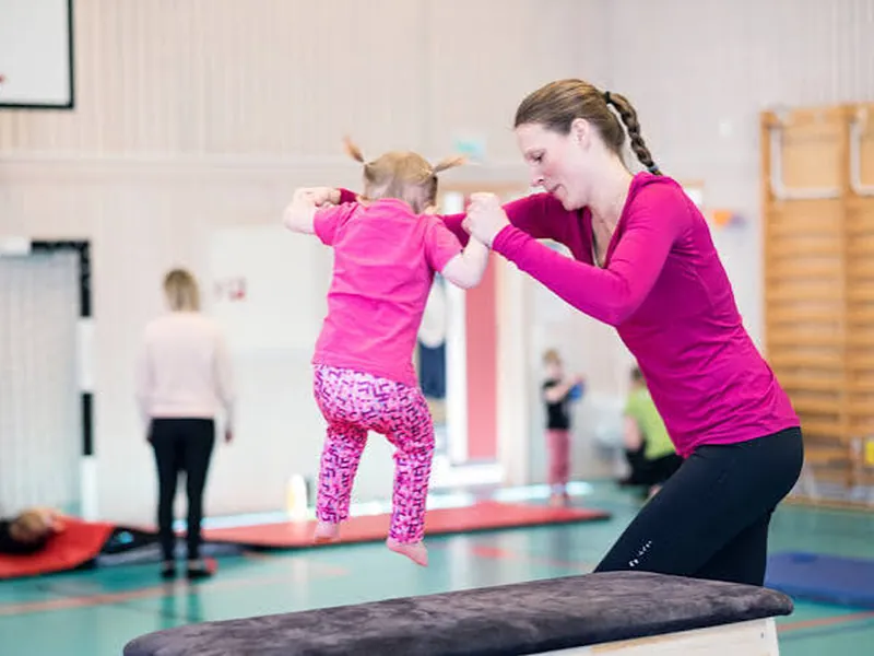 Barngymnastik i Bromma