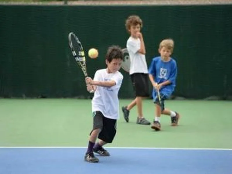 Juniortennis på Huddinge Tennisklubb