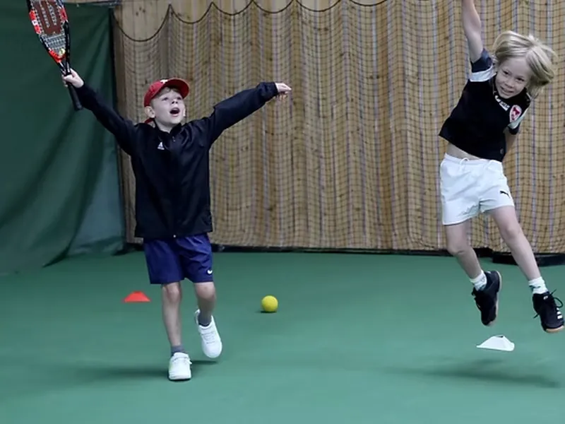 Tennisskolan 8-18 ÅR